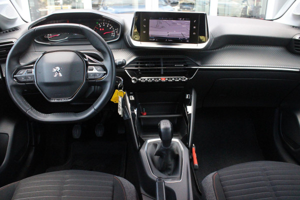 Peugeot 208 1.2 75PK ACTIVE PACK | AFNEEMBARE TREKHAAK | NAVIGATIE | APPLE CARPLAY/ANDROID AUTO | PARKEERSENSOREN ACHTER | DAB+ RADIO | AIRCO | CRUISE CONTROL | LICHTMETALEN VELGEN 16" |