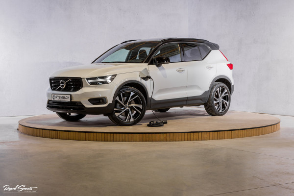 Volvo XC40 1.5 T5 Recharge R-Design | Adaptieve cruise | Panorama dak | Memory | Harman Kardon |