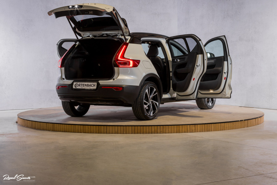 Volvo XC40 1.5 T5 Recharge R-Design | Adaptieve cruise | Panorama dak | Memory | Harman Kardon |