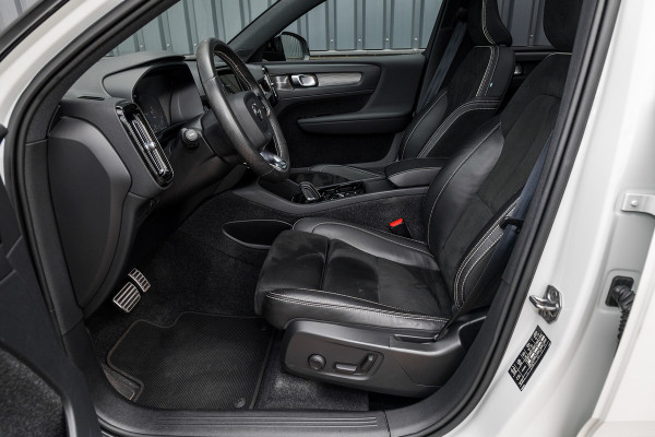 Volvo XC40 1.5 T5 Recharge R-Design | Adaptieve cruise | Panorama dak | Memory | Harman Kardon |