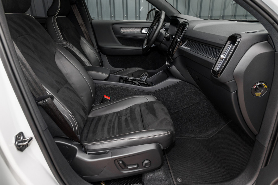 Volvo XC40 1.5 T5 Recharge R-Design | Adaptieve cruise | Panorama dak | Memory | Harman Kardon |