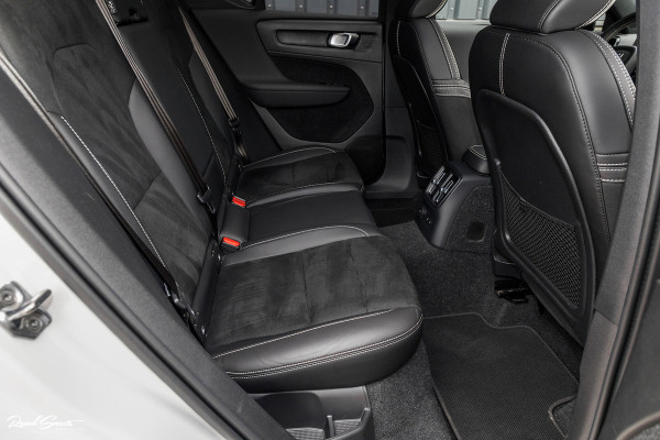 Volvo XC40 1.5 T5 Recharge R-Design | Adaptieve cruise | Panorama dak | Memory | Harman Kardon |