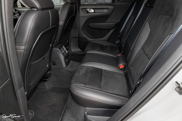 Volvo XC40 1.5 T5 Recharge R-Design | Adaptieve cruise | Panorama dak | Memory | Harman Kardon |