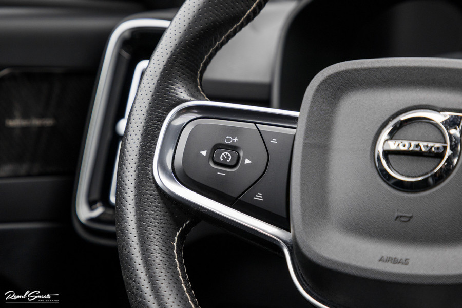 Volvo XC40 1.5 T5 Recharge R-Design | Adaptieve cruise | Panorama dak | Memory | Harman Kardon |