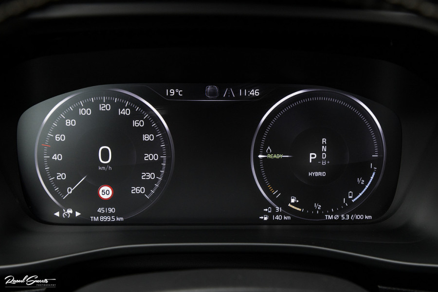 Volvo XC40 1.5 T5 Recharge R-Design | Adaptieve cruise | Panorama dak | Memory | Harman Kardon |