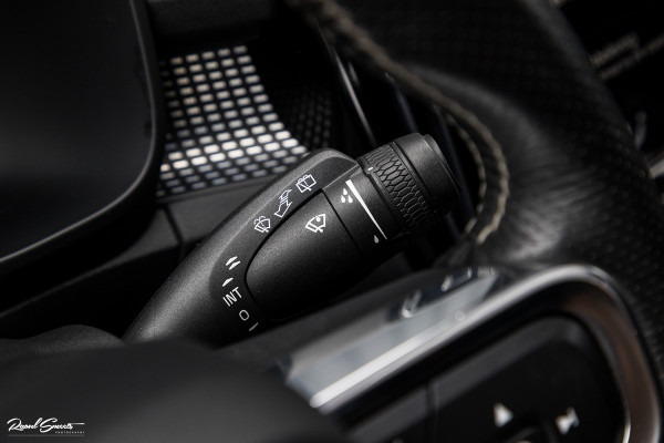 Volvo XC40 1.5 T5 Recharge R-Design | Adaptieve cruise | Panorama dak | Memory | Harman Kardon |