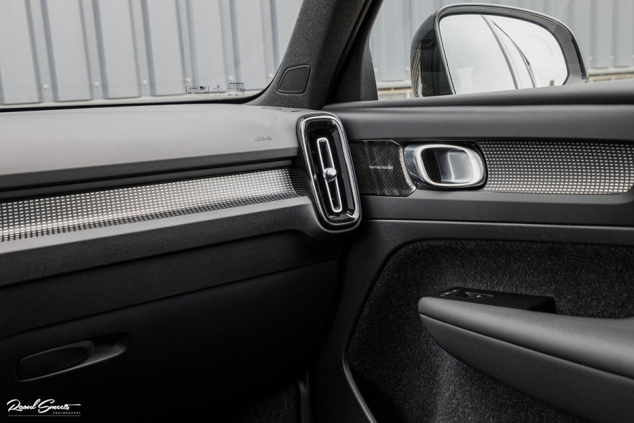 Volvo XC40 1.5 T5 Recharge R-Design | Adaptieve cruise | Panorama dak | Memory | Harman Kardon |