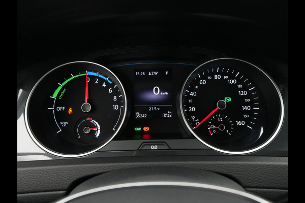 Volkswagen e-Golf E-DITION Acc Pdc Stoelverwarming Navigatie Carplay 127