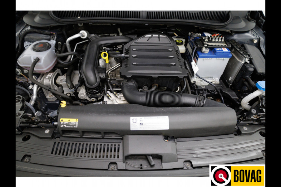 Volkswagen Polo 1.0 TSI Highline 116PK Adative Cruise | App-connect | Stoelverwarming Climate control, Privacy glas, PDC v+a