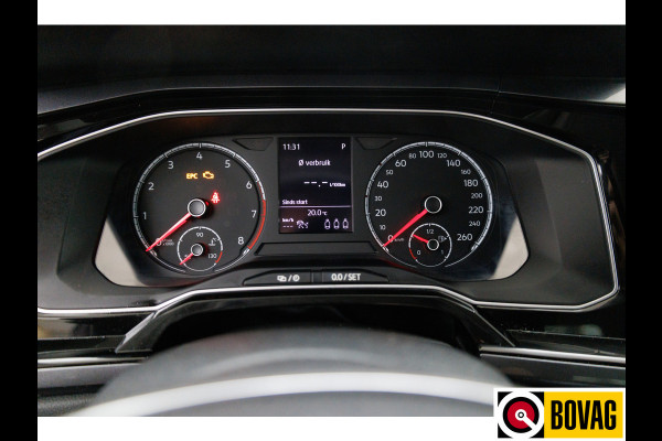Volkswagen Polo 1.0 TSI Highline 116PK Adative Cruise | App-connect | Stoelverwarming Climate control, Privacy glas, PDC v+a