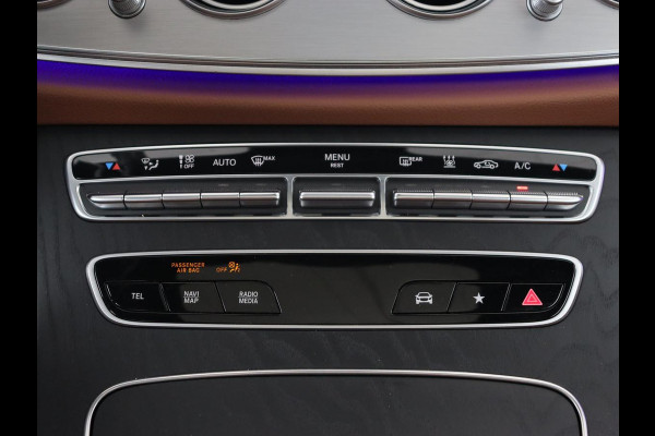 Mercedes-Benz E-Klasse 300e AMG | Panoramadak | Adaptive cruise | Nappaleder | 360 Camera | Matrix LED | Trekhaak | Burmester | Navigatie | Stoelverwarming | Park Assist | Sfeerverlichting | PHEV | Plug In
