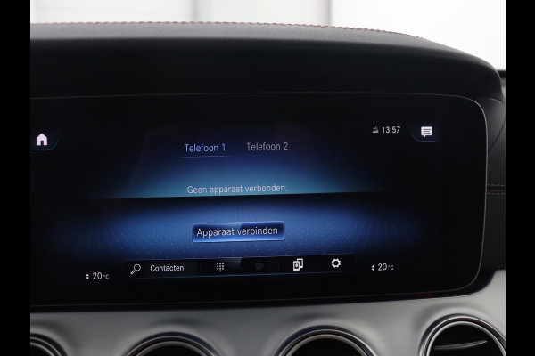 Mercedes-Benz E-Klasse 300e AMG | Panoramadak | Adaptive cruise | Nappaleder | 360 Camera | Matrix LED | Trekhaak | Burmester | Navigatie | Stoelverwarming | Park Assist | Sfeerverlichting | PHEV | Plug In