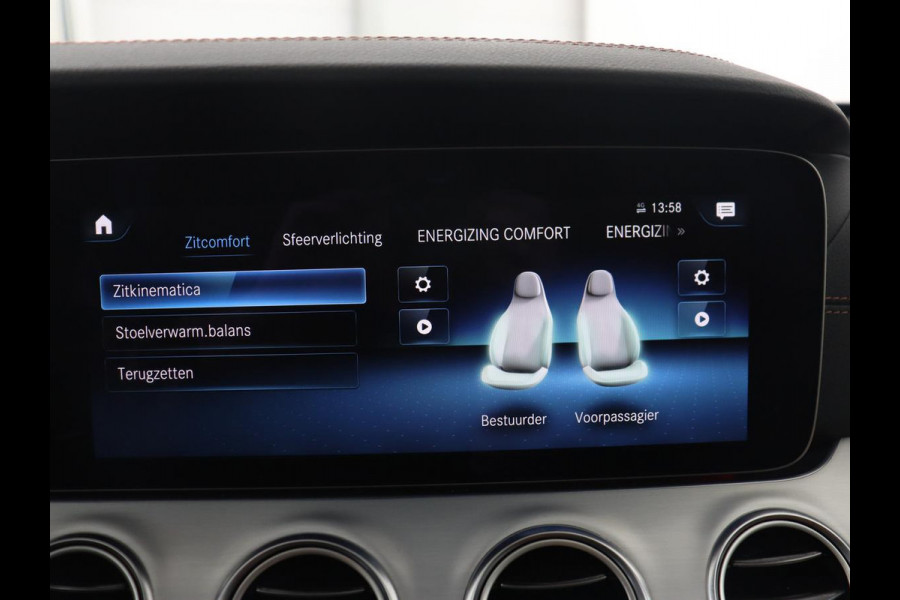 Mercedes-Benz E-Klasse 300e AMG | Panoramadak | Adaptive cruise | Nappaleder | 360 Camera | Matrix LED | Trekhaak | Burmester | Navigatie | Stoelverwarming | Park Assist | Sfeerverlichting | PHEV | Plug In