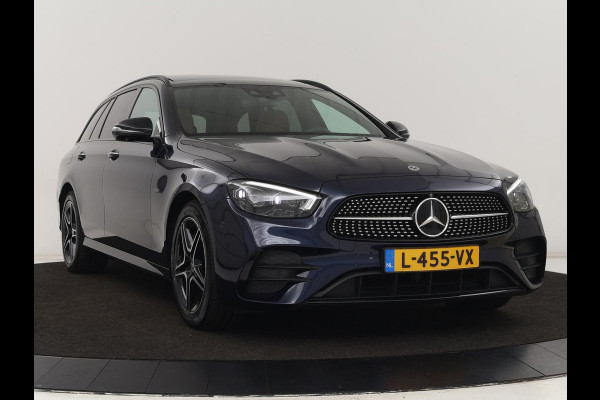 Mercedes-Benz E-Klasse 300e AMG | Panoramadak | Adaptive cruise | Nappaleder | 360 Camera | Matrix LED | Trekhaak | Burmester | Navigatie | Stoelverwarming | Park Assist | Sfeerverlichting | PHEV | Plug In
