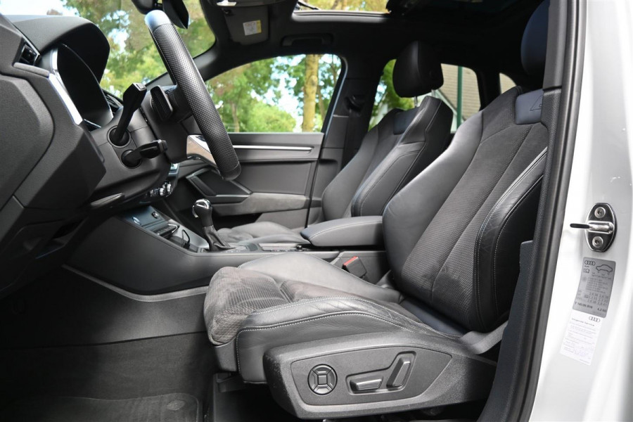 Audi Q3 45 TFSI Quattro S-Line Pano Sfeer B&O A.Cruise CAM LED '19