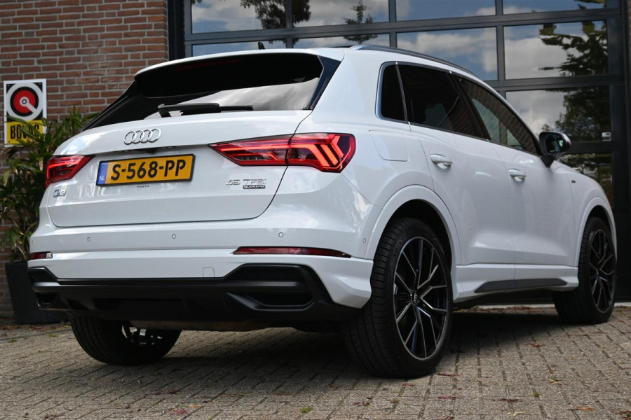 Audi Q3 45 TFSI Quattro S-Line Pano Sfeer B&O A.Cruise CAM LED '19