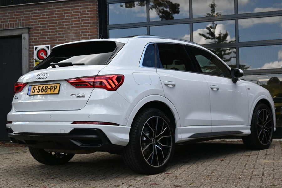 Audi Q3 45 TFSI Quattro S-Line Pano Sfeer B&O A.Cruise CAM LED '19