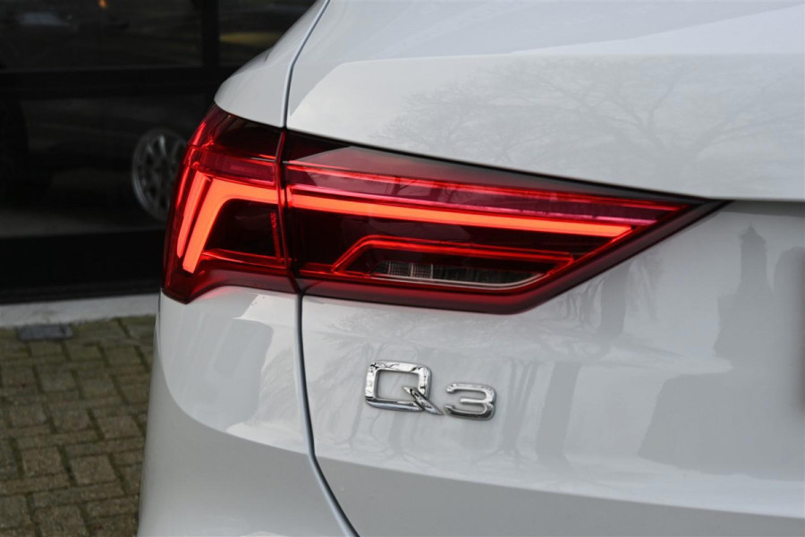 Audi Q3 45 TFSI Quattro S-Line Pano Sfeer B&O A.Cruise CAM LED '19