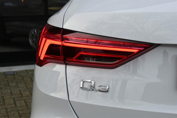 Audi Q3 45 TFSI Quattro S-Line Pano Sfeer B&O A.Cruise CAM LED '19