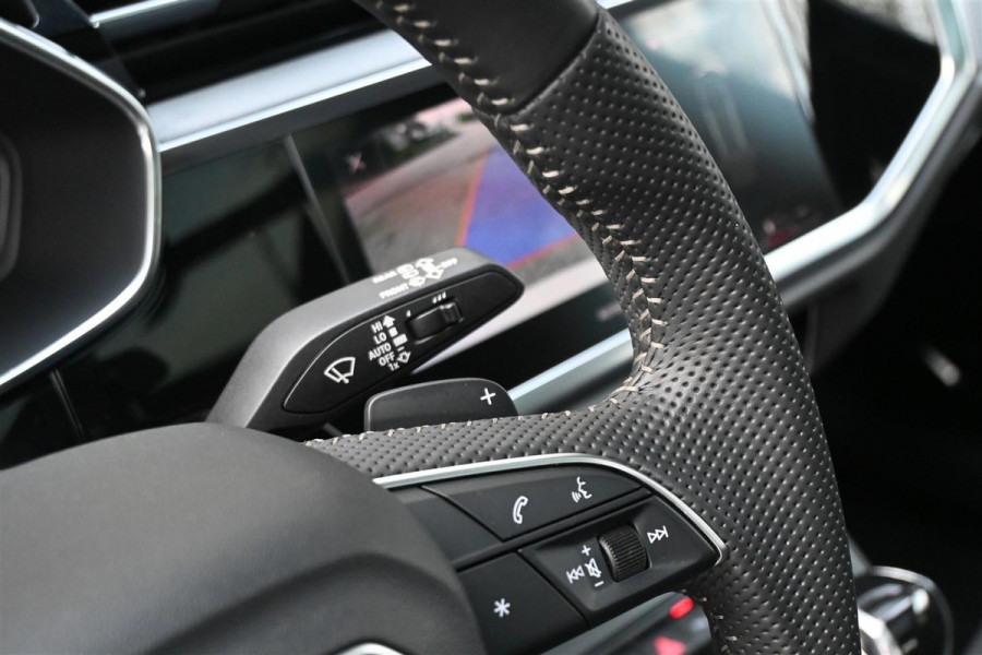 Audi Q3 45 TFSI Quattro S-Line Pano Sfeer B&O A.Cruise CAM LED '19