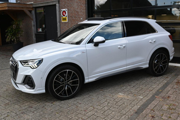 Audi Q3 45 TFSI Quattro S-Line Pano Sfeer B&O A.Cruise CAM LED '19