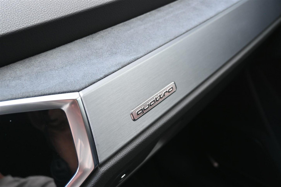 Audi Q3 45 TFSI Quattro S-Line Pano Sfeer B&O A.Cruise CAM LED '19