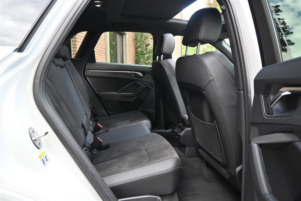 Audi Q3 45 TFSI Quattro S-Line Pano Sfeer B&O A.Cruise CAM LED '19