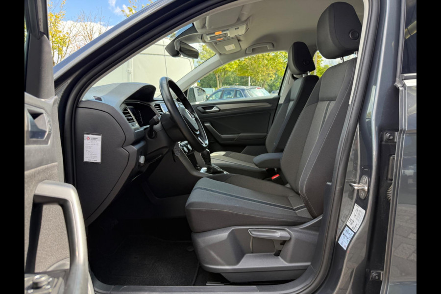 Volkswagen T-Roc 1.5 TSI automaat Style Business, NAP, 1e eigenaar, Trekhaak, VC, CarPlay