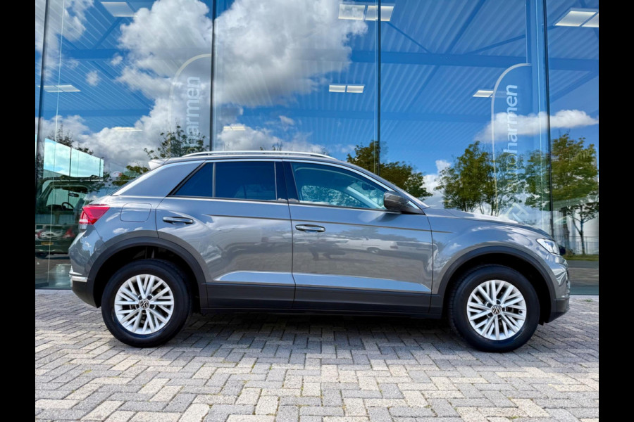 Volkswagen T-Roc 1.5 TSI automaat Style Business, NAP, 1e eigenaar, Trekhaak, VC, CarPlay