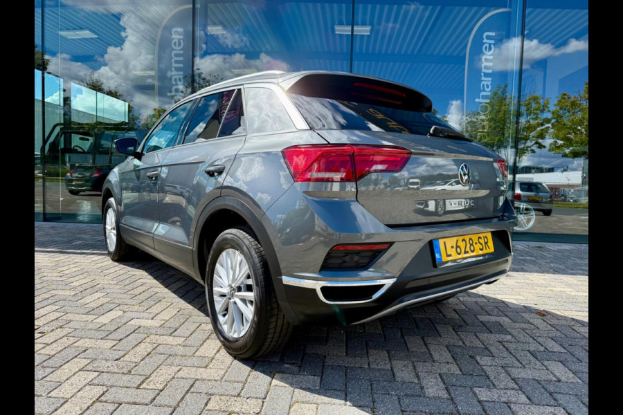 Volkswagen T-Roc 1.5 TSI automaat Style Business, NAP, 1e eigenaar, Trekhaak, VC, CarPlay