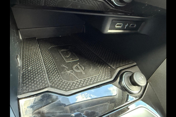 Volkswagen T-Roc 1.5 TSI automaat Style Business, NAP, 1e eigenaar, Trekhaak, VC, CarPlay