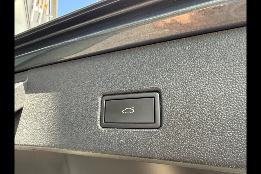 Volkswagen T-Roc 1.5 TSI automaat Style Business, NAP, 1e eigenaar, Trekhaak, VC, CarPlay