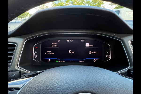Volkswagen T-Roc 1.5 TSI automaat Style Business, NAP, 1e eigenaar, Trekhaak, VC, CarPlay