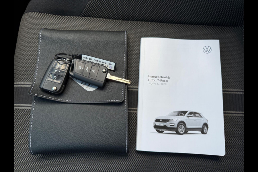 Volkswagen T-Roc 1.5 TSI automaat Style Business, NAP, 1e eigenaar, Trekhaak, VC, CarPlay
