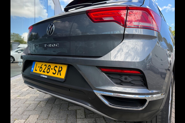 Volkswagen T-Roc 1.5 TSI automaat Style Business, NAP, 1e eigenaar, Trekhaak, VC, CarPlay