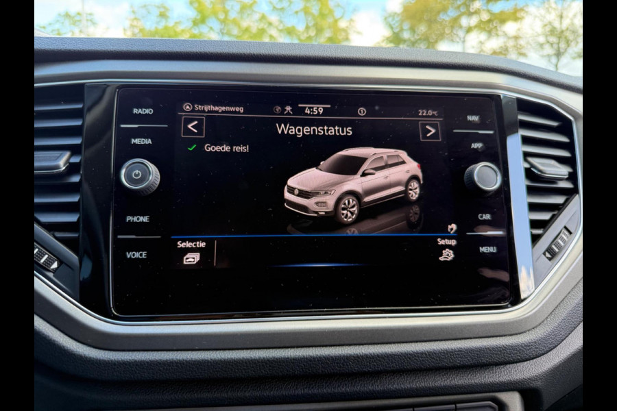 Volkswagen T-Roc 1.5 TSI automaat Style Business, NAP, 1e eigenaar, Trekhaak, VC, CarPlay