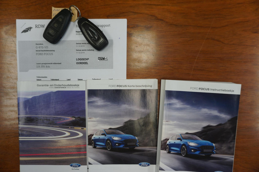 Ford FOCUS Wagon 1.0 EcoBoost 125PK Titanium Business/December 2019 /4-Seizoenbanden.