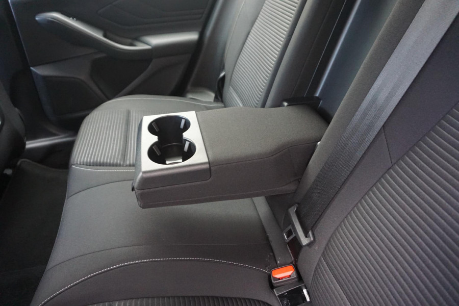 Ford FOCUS Wagon 1.0 EcoBoost 125PK Titanium Business/December 2019 /4-Seizoenbanden.