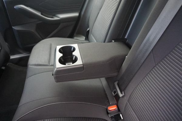 Ford FOCUS Wagon 1.0 EcoBoost 125PK Titanium Business/December 2019 /4-Seizoenbanden.