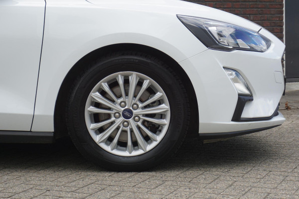 Ford FOCUS Wagon 1.0 EcoBoost 125PK Titanium Business/December 2019 /4-Seizoenbanden.