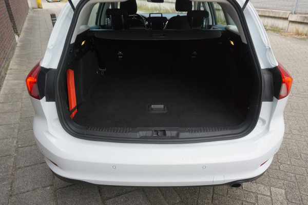 Ford FOCUS Wagon 1.0 EcoBoost 125PK Titanium Business/December 2019 /4-Seizoenbanden.