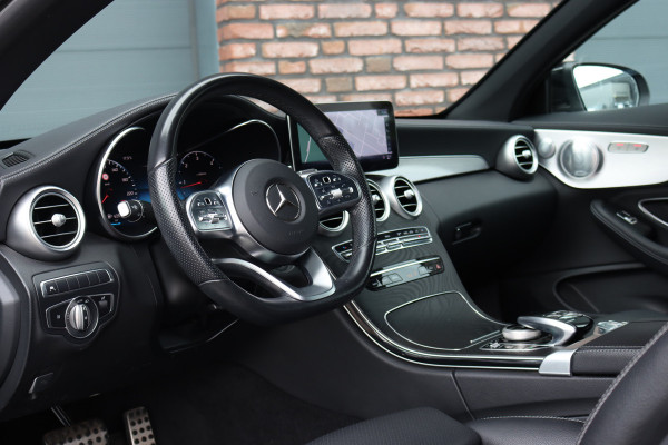 Mercedes-Benz C-Klasse Cabrio 220 d AMG Line | Airscarf | Burmester | Surround Camera | Leder | Keyless Go | Leder | Stoelverwarming | Dodehoekassistent | Apple Carplay/Android Auto |