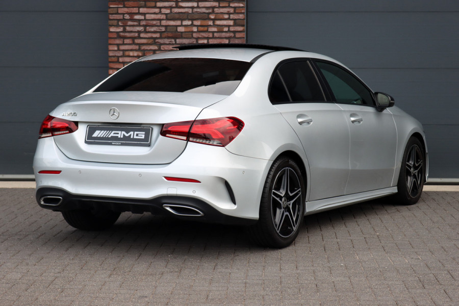 Mercedes-Benz A-Klasse 200 Business Solution AMG | Panoramadak | Camera | Night Pakket | High Performance Led | Widescreen | Regensensor |