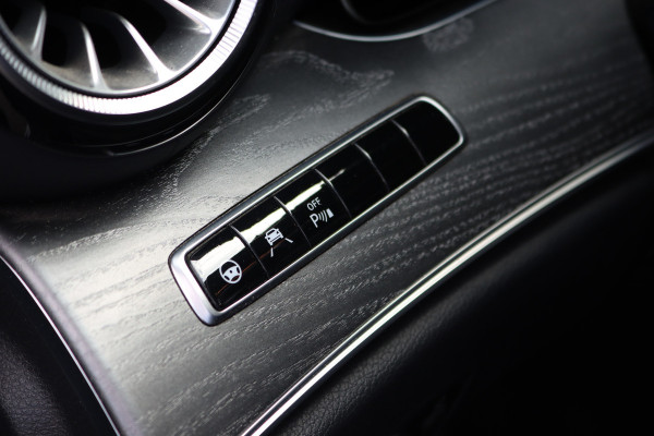 Mercedes-Benz CLS-Klasse 350 d 4MATIC Premium+ | Airmatic | Distronic+ | Schuifdak | Surround Camera | Burmester | Memory | Trekhaak |