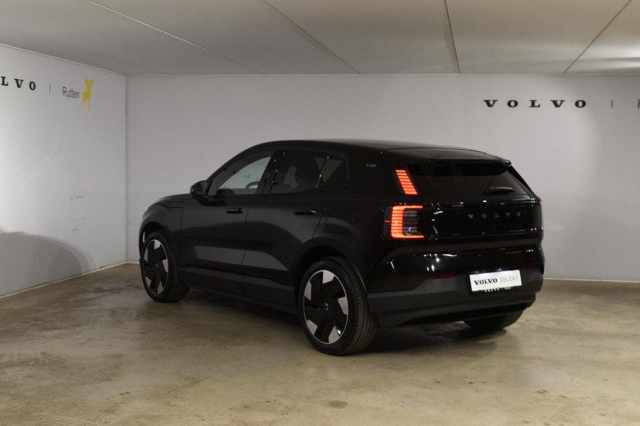 Volvo EX30 Single Motor Extended Range Plus 69 kWh / Adaptieve Cruise Control / Pilot Assist / Harman Kardon / Verwarmbare Voorstoelen en Stuurwiel / Elektr. achterklep / Climate control