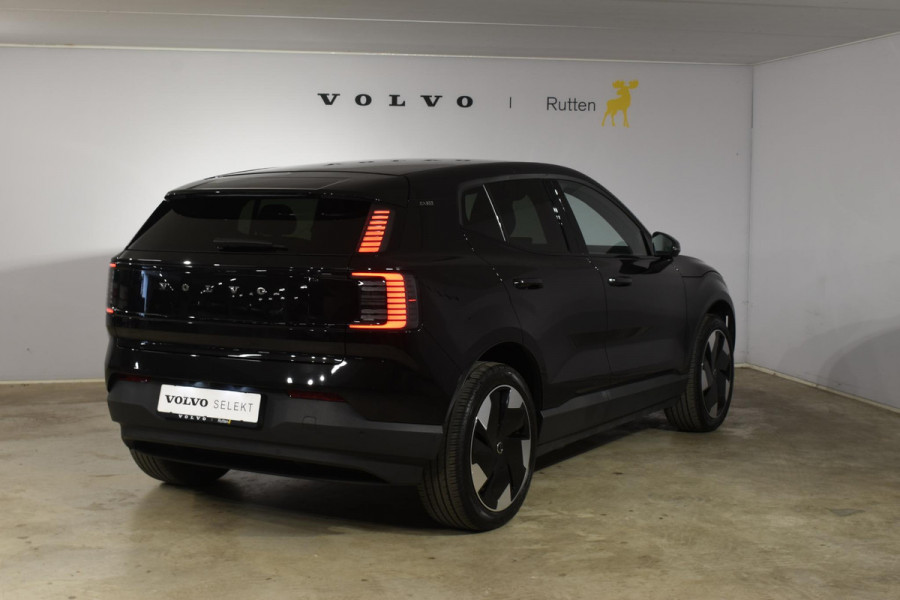 Volvo EX30 Single Motor Extended Range Plus 69 kWh / Adaptieve Cruise Control / Pilot Assist / Harman Kardon / Verwarmbare Voorstoelen en Stuurwiel / Elektr. achterklep / Climate control