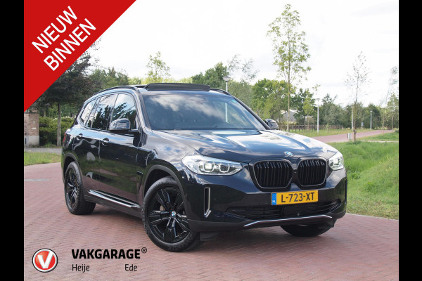 BMW iX3 Executive 80 kWh | Panoramadak | Camera | Apple Carplay | Cruise Control | Leer |