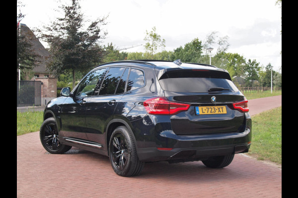 BMW iX3 Executive 80 kWh | Panoramadak | Camera | Apple Carplay | Cruise Control | Leer |