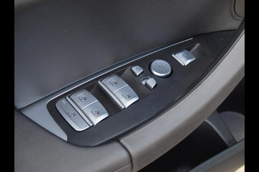 BMW iX3 Executive 80 kWh | Panoramadak | Camera | Apple Carplay | Cruise Control | Leer |