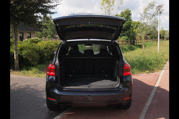 BMW iX3 Executive 80 kWh | Panoramadak | Camera | Apple Carplay | Cruise Control | Leer |